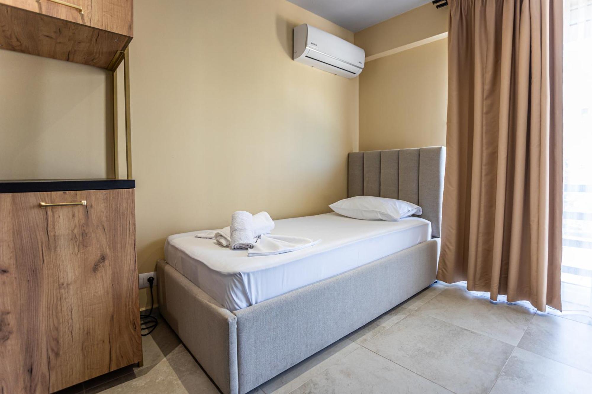 The Blue Wave Hotel Himara Zewnętrze zdjęcie